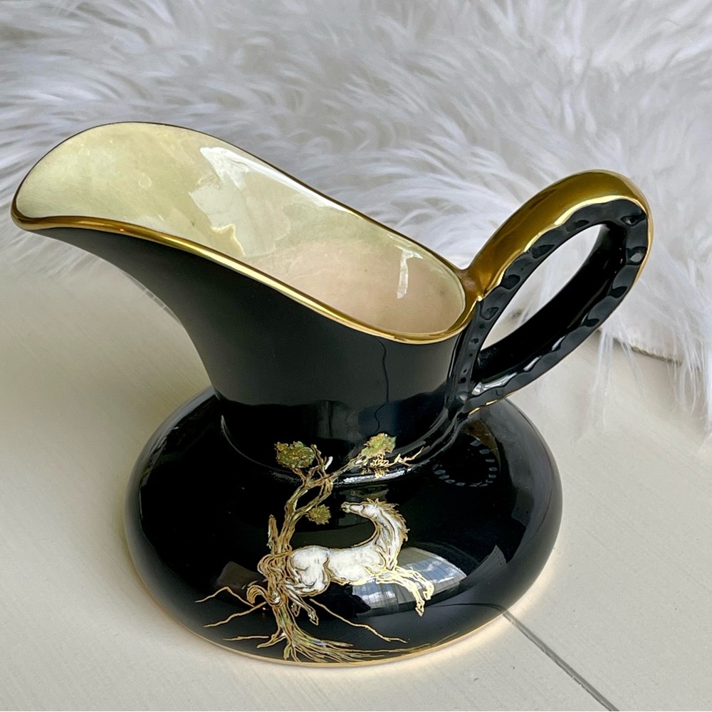CROWN DEVON FIELDINGS | VTG | PEGASUS | Creamer Black Cream Gold Small Pitcher